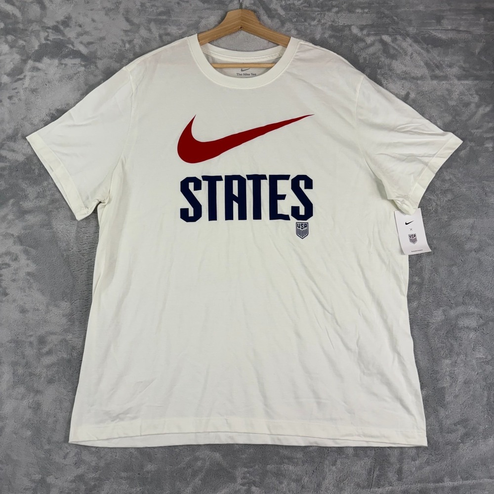 Nike USA Soccer 2026 World Cup Mens Size 2XL Big Logo T-Shirt Sail NWT